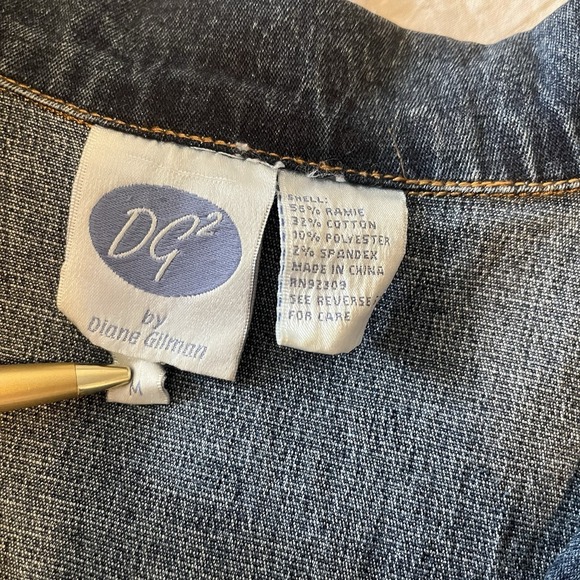 DG2 Embroidered Denim Vest Women's M Floral Rose Pockets Frayed Hem Boho Y2K - Picture 7 of 11